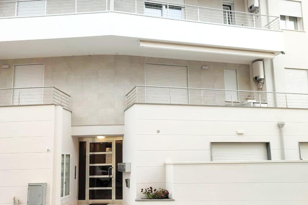 Lido Beach Apartments, Nuovi E Moderni, Vicino Alla Spiaggia 阿尔盖罗 外观 照片
